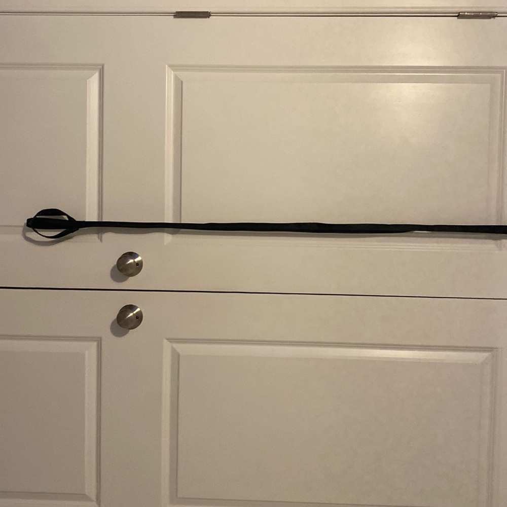 This is a shutter that helps make you flexible it’s black